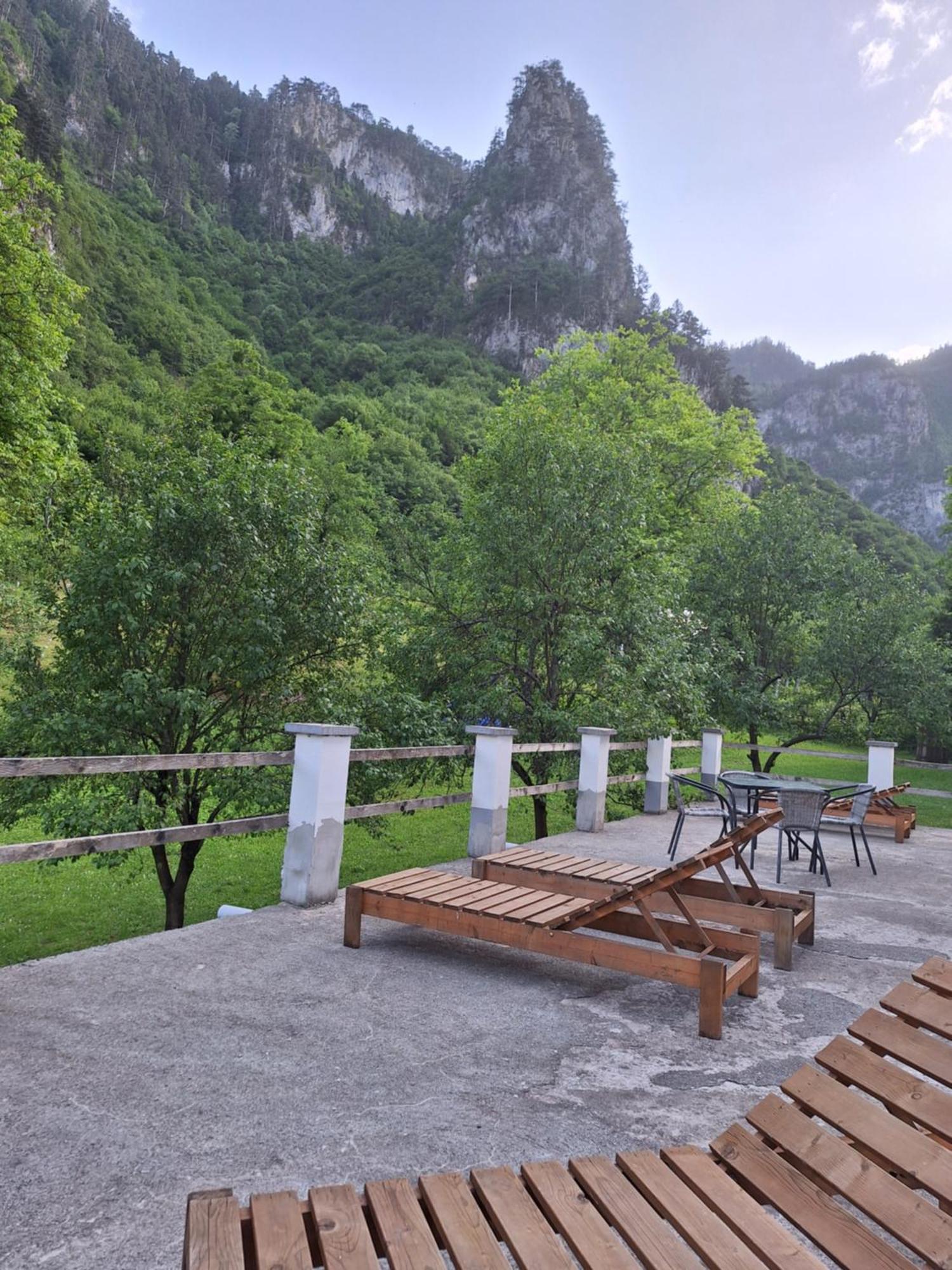Vila Montana Dobrilovina Ngoại thất bức ảnh